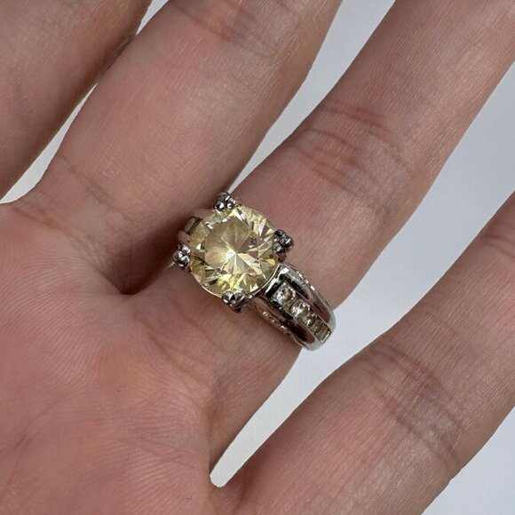 VTG Solid Sterling Silver 925 Yellow Cubic Zirconia Prong Set Ring Size 5.75 - Picture 7 of 9